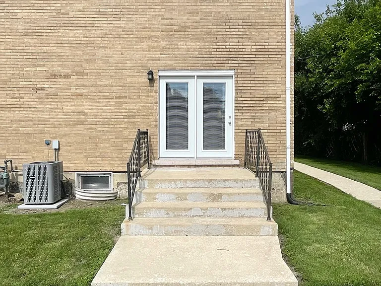 1721 E Roosevelt Rd #4 — Photo 20