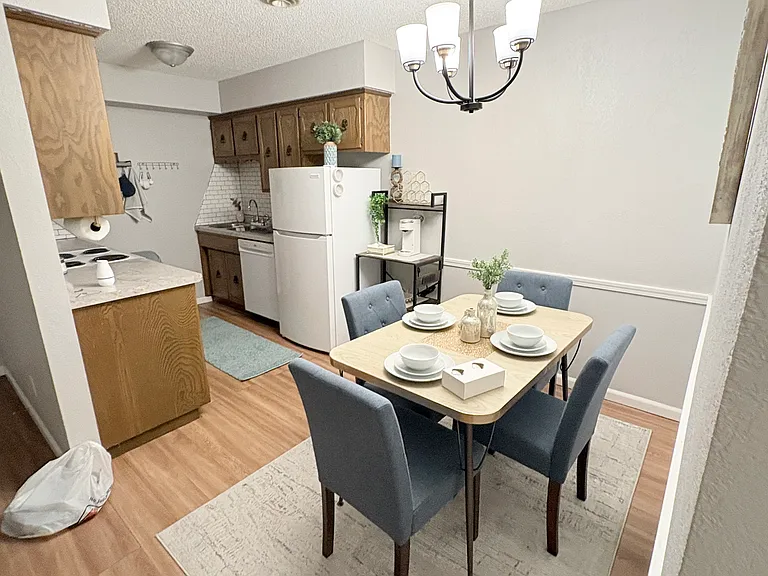 507 W Westview St #16 — Photo 22