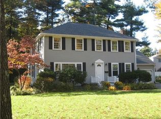 8 Bogren Ln, Wayland, MA 01778