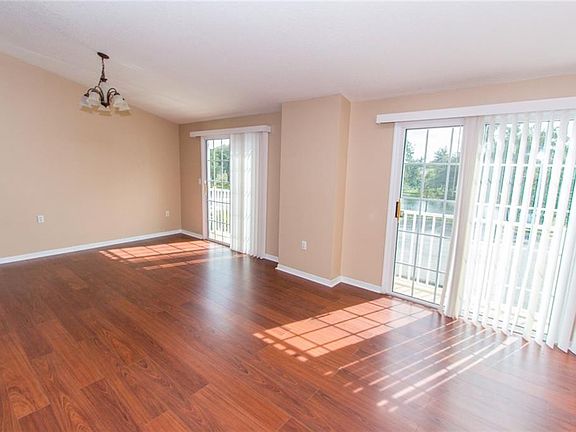 4th image of 8311 Shallow Creek Ct