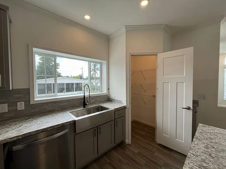 246 Caviller Ct #246 — Photo 6