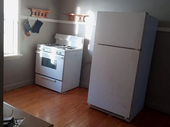 4th image of 2457 N 1st St