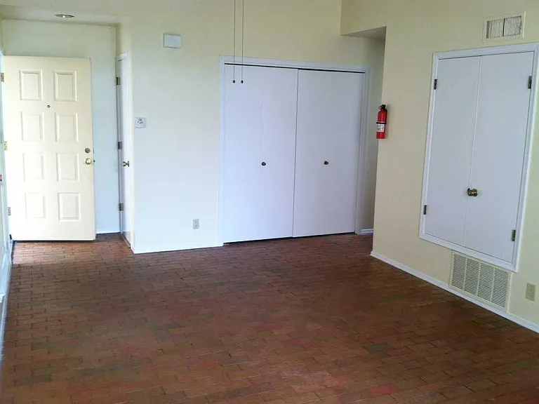 5337 Heritage Way NE #B — Photo 4