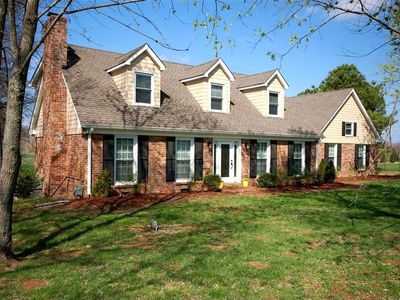 1363 Drakes Creek Rd, Hendersonville, TN, 37075