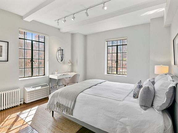 5th image of 25 Tudor City Pl APT 912