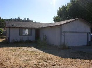 19870 Mountain Mdw S, Hidden Valley Lake, CA 95467