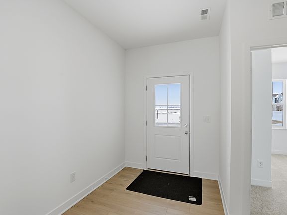 3rd image of 2404 Dillon Dr