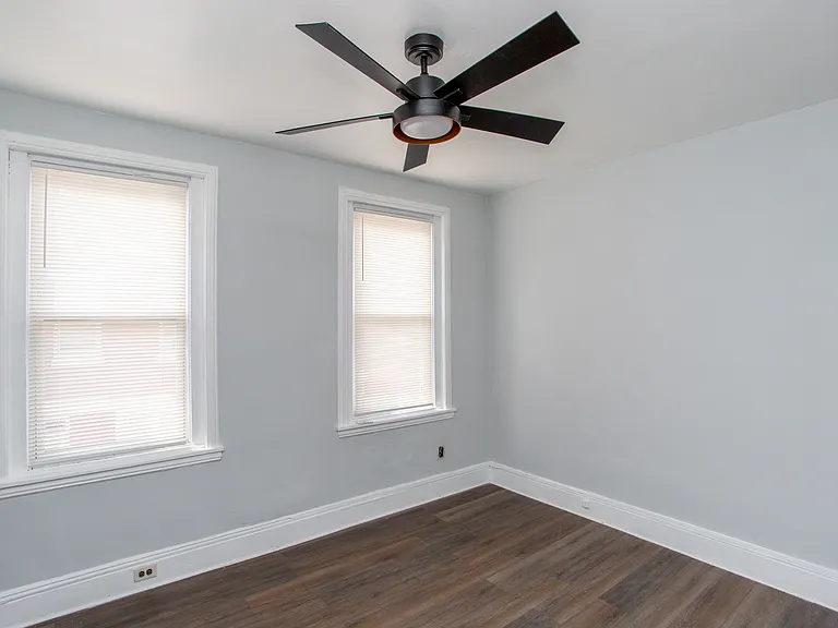 2465 N Garnet St — Photo 36