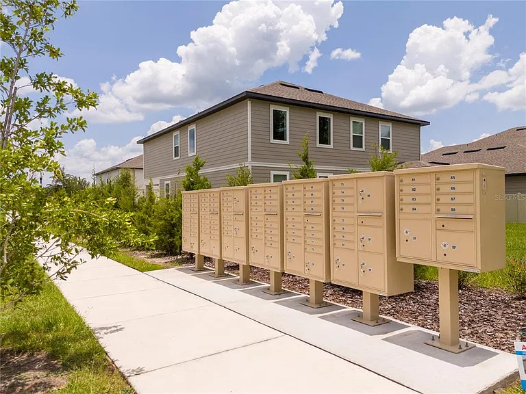 2184 Broadbrook Dr — Photo 20