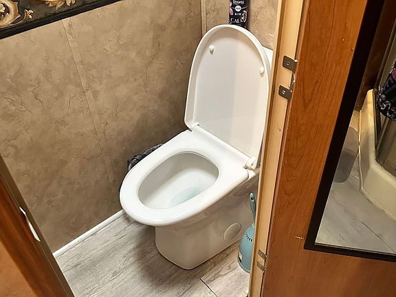 4th image of 12044 E State Rd #75