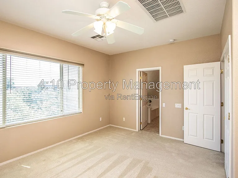 951 E Bellerive Pl — Photo 16