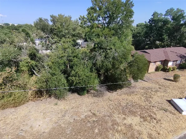 2117 Kingsdale Dr, Fort Worth, TX 76119