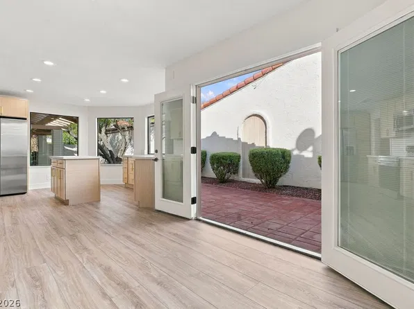 2309 Calle De Nuevo, Las Vegas, NV 89102
