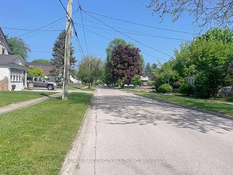 15 John St #1 — Photo 15