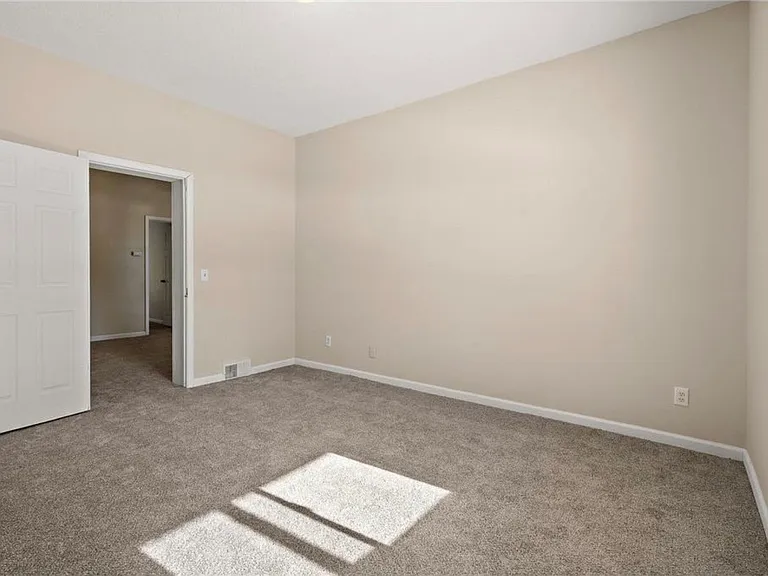 1083 Beech St #1 — Photo 15