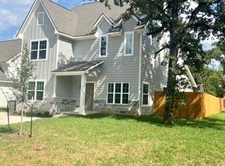 215 Tee Dr, Bryan, TX 77801