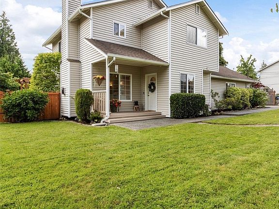 4th image of 528 146th St SW