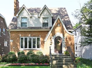 906 Harrison St, Park Ridge, IL 60068