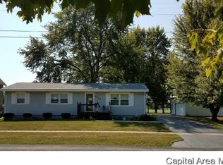 1414 Clay St, Galesburg, IL 61401