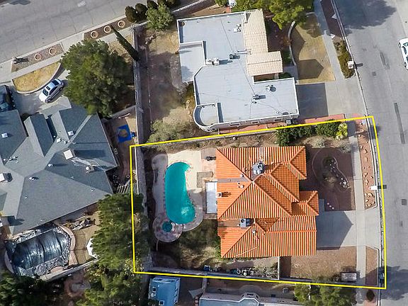 2nd image of 6568 Brisa Del Mar Dr