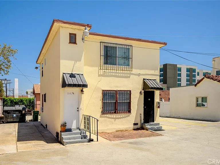 1643 S Catalina St #1/4 — Photo 3