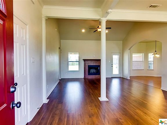 5th image of 459 Gaylon Dr
