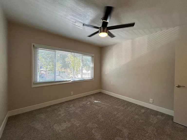 2713 and 2721 T Street, Sacramento — Photo 27
