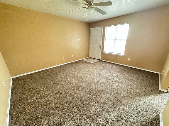 5th image of 3203 Toledo Dr APT C