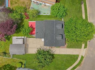 1221 Arley Ct, Valley Stream, NY 11580