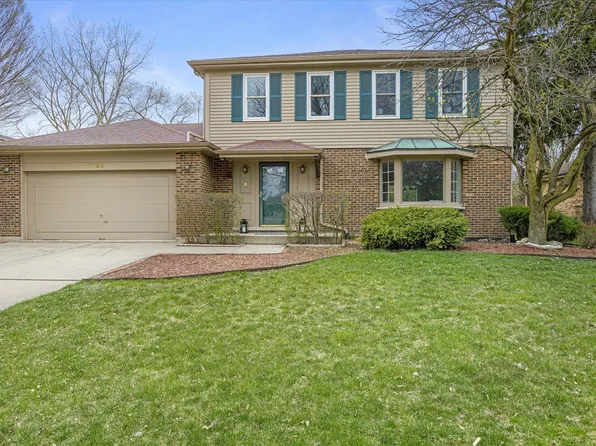 7756 Wakefield Dr, Darien, IL 60561