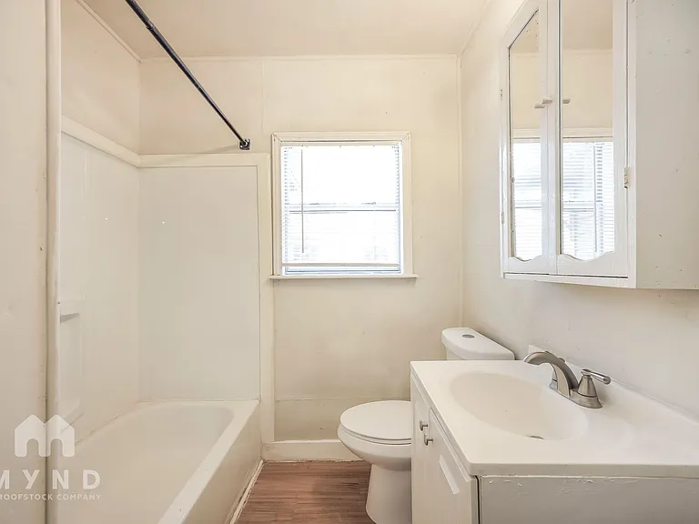 1322 Verbena St — Photo 17