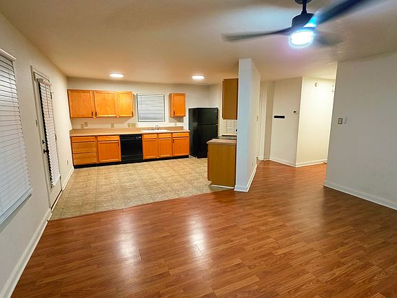 Living room & Kitchen