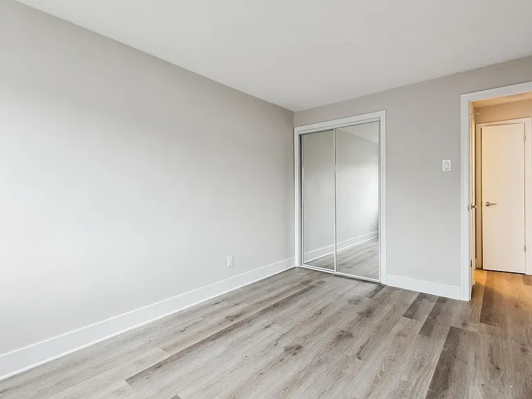 325 Besserer St — Photo 49
