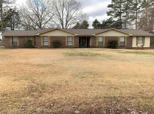 101 Forest Rd, Ripley, MS 38663
