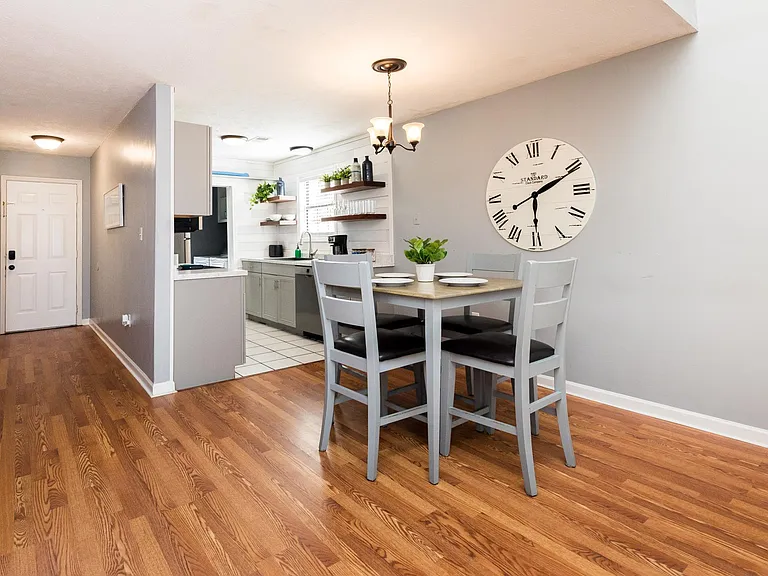 243 Leisure Lake Dr — Photo 15