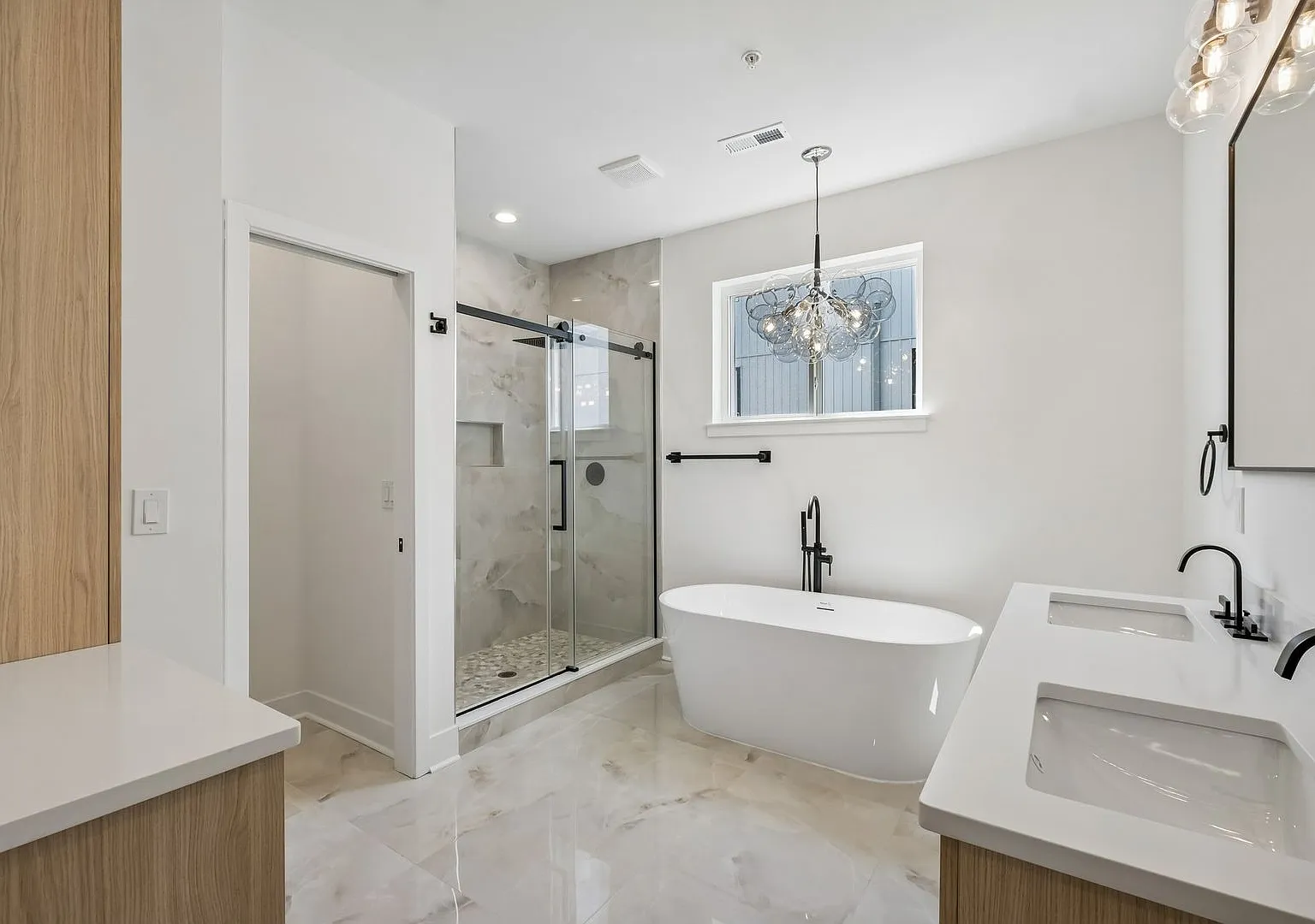 Luxury New Construction Townhome — Photo 1