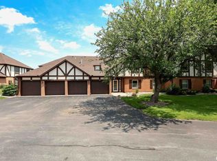 4150 E 60th St APT 703, Davenport, IA 52807