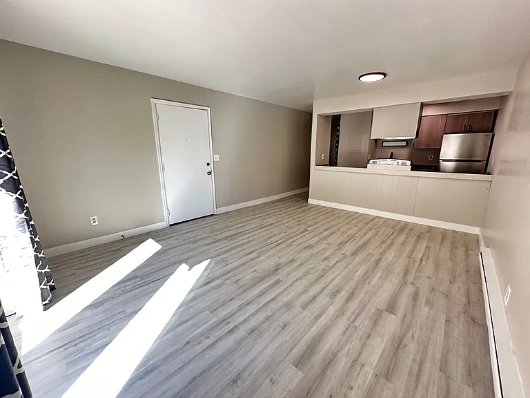 Stone Gate Apartments — Photo 46