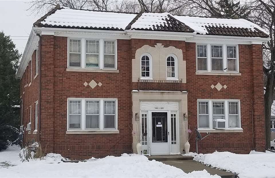 1st image of 2301 Douglas St