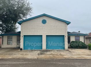 1605 River Bend Dr, Mission, TX 78572