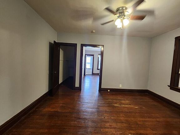3rd image of 4260 Michigan Ave #1F