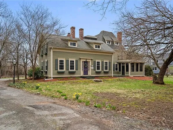 17 Morra Way, Rumford, RI 02916