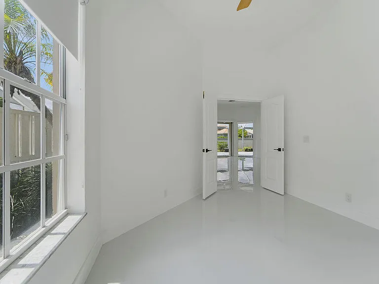 8213 Quail Meadow Trce — Photo 24