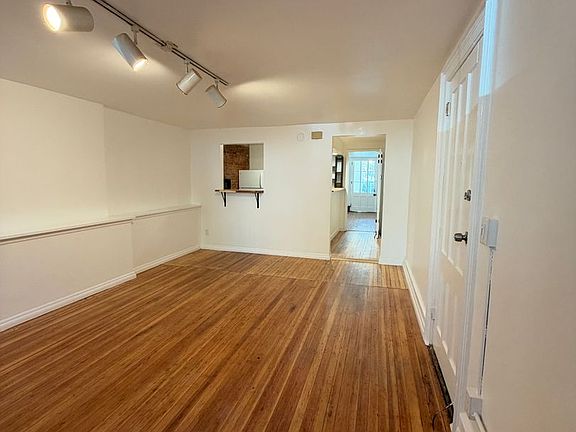 5th image of 286 State St APT Garden