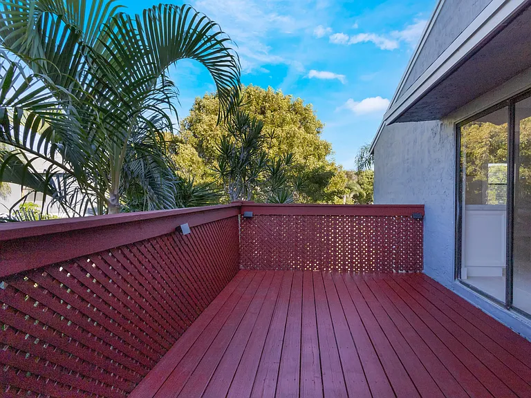 7 Crossings Cir #H — Photo 28