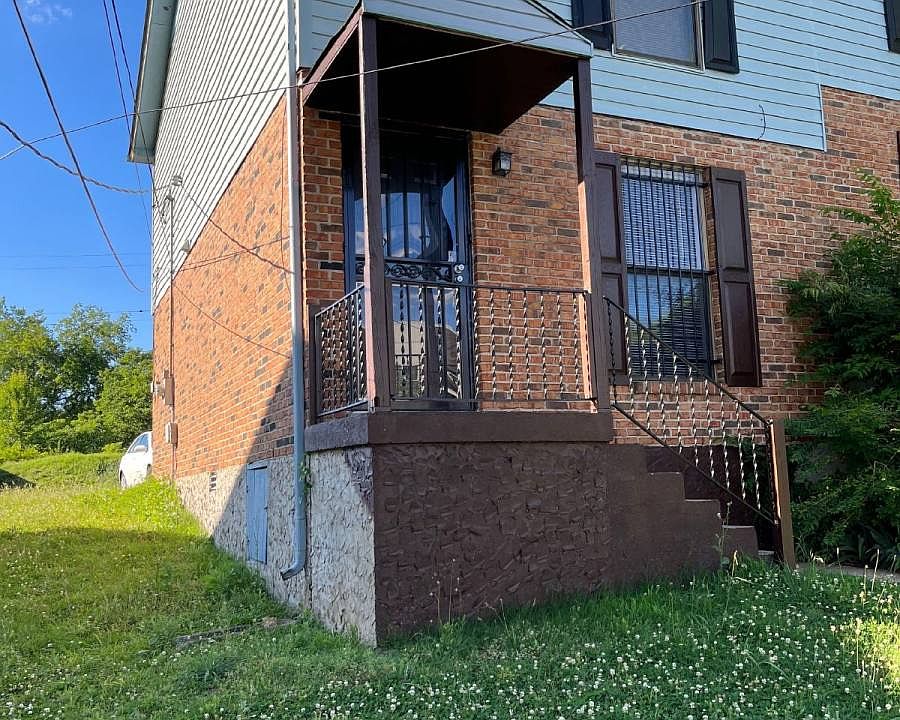 1st image of 3012 Delaware Ave