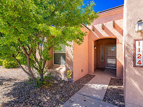 2nd image of 1124 Calle Corvo NE