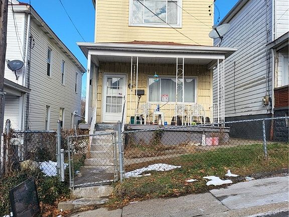 3rd image of 1200 Holmes St