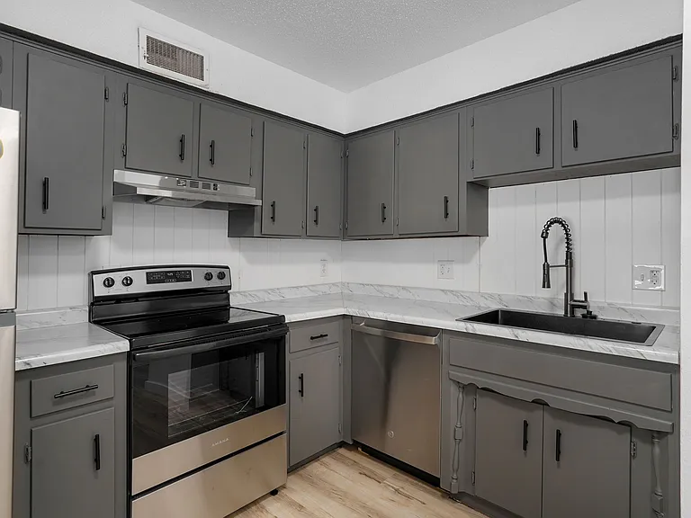 Wildan Apartments — Photo 9