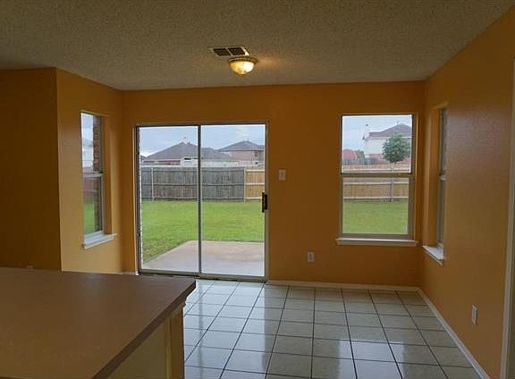 3rd image of 7000 Lake Whitney Dr